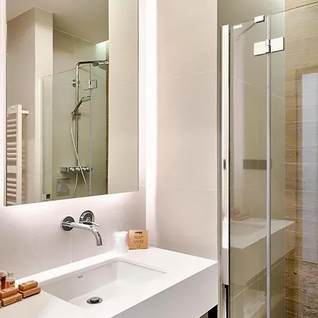 Hotel The Loom 4*
