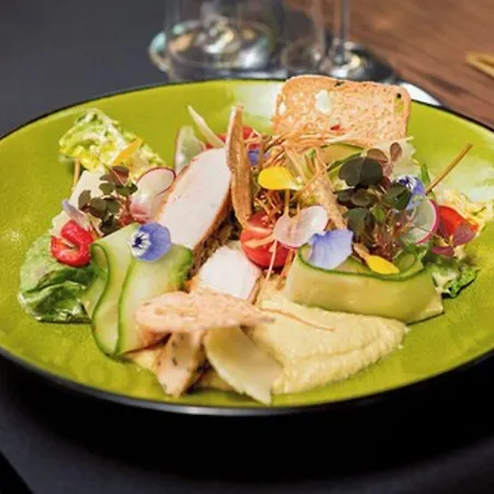 The Loom 4* Λοτζ